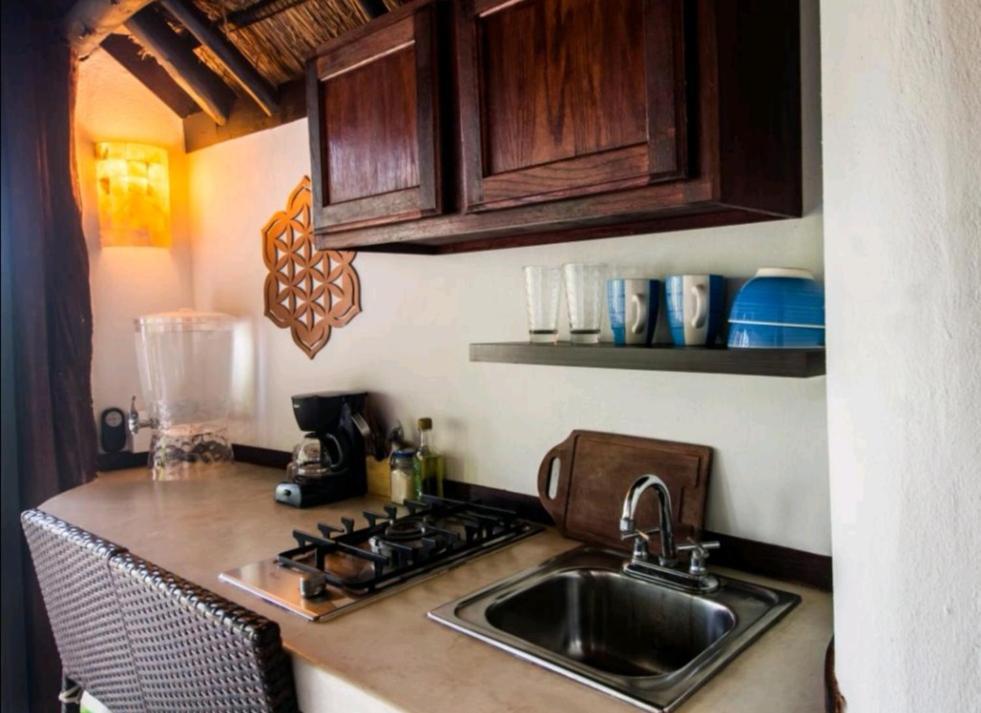 Mercedes Bacalar Room photo